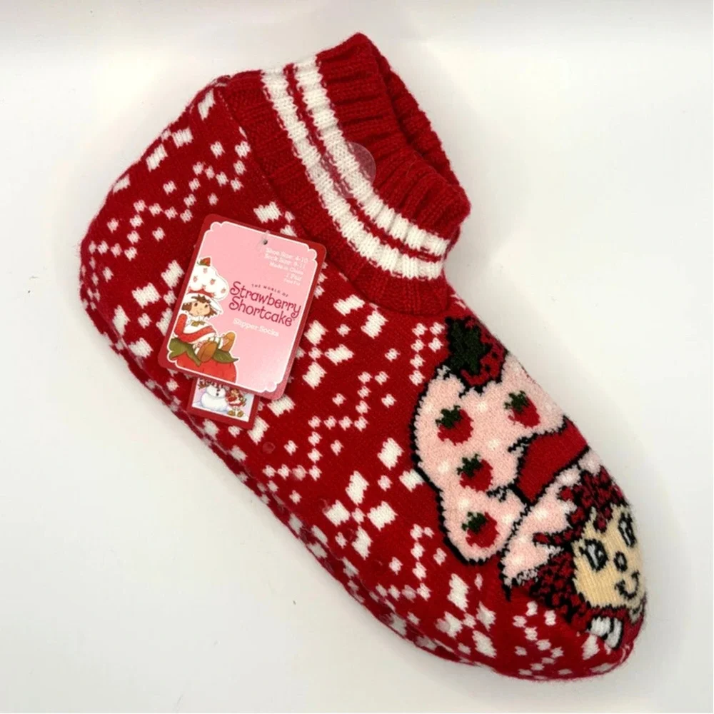 Strawberry Shortcake Slipper Socks, Faux Fur Inside, Non-Slip Bottom, Sz. 9-11 - Picture 3 of 4